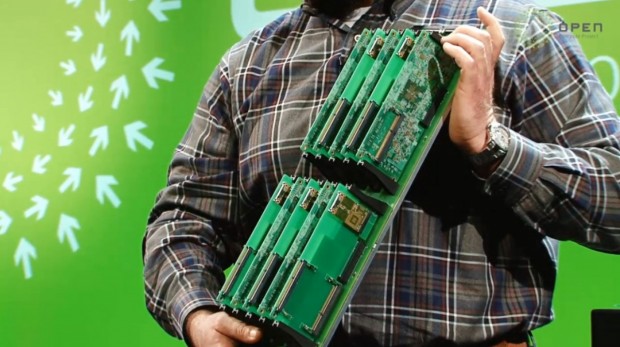 Group Hug mit jeweils fünf Intel- und ARM-SOCs